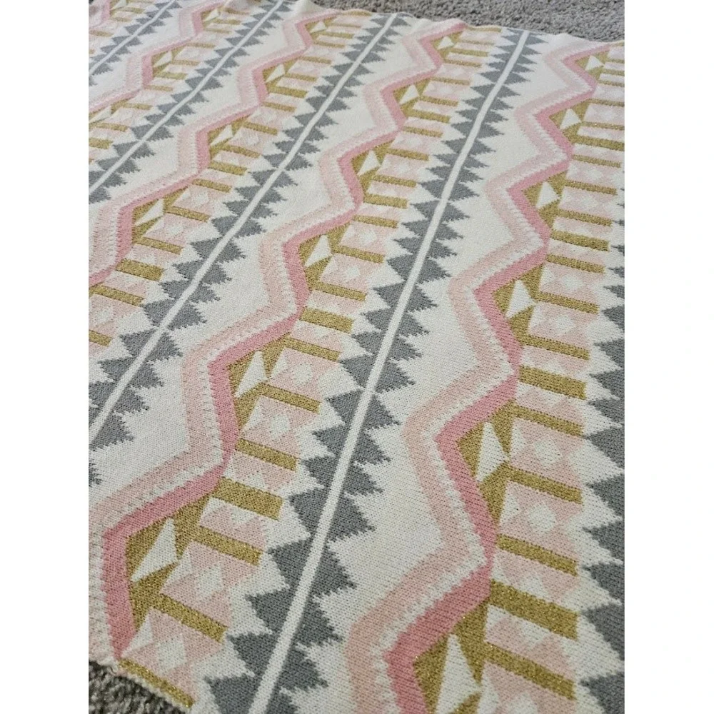 Emily & Meritt Pottery Barn Kids Pink Gold Metallic Geometric Pom Pom Blanket